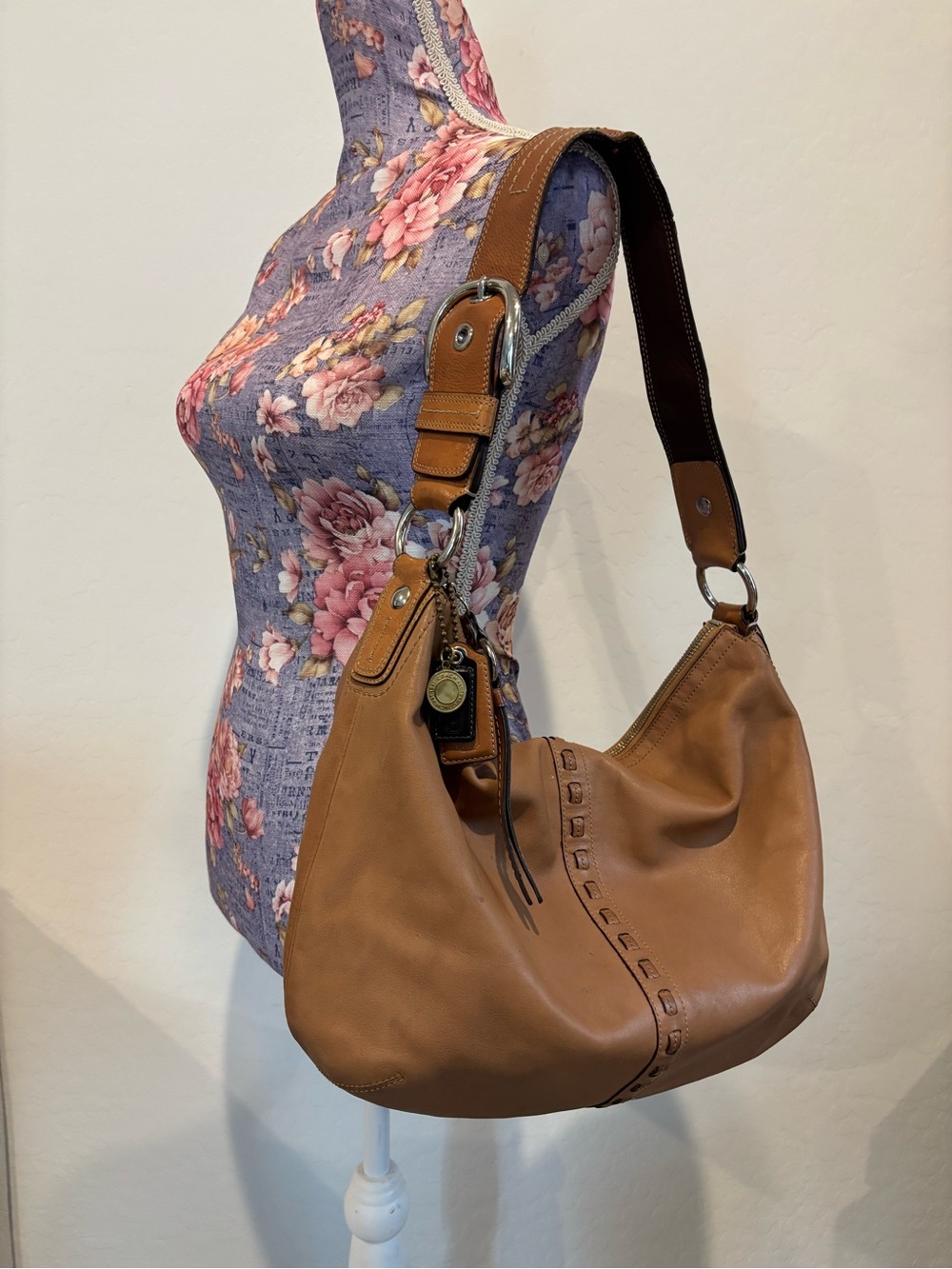 Coach Classic Tan Leather Soho Hobo Shoulder Bag